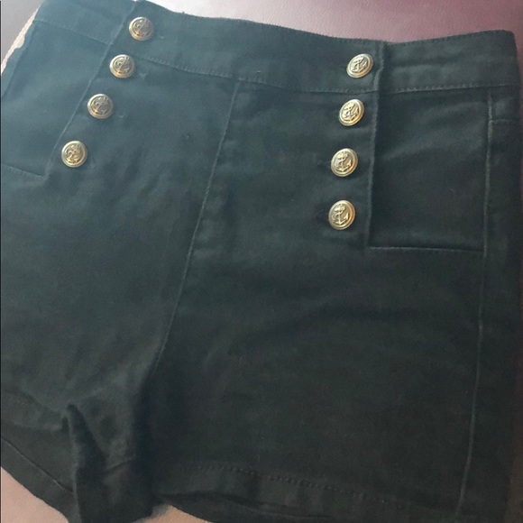 High waisted black shorts - Picture 1 of 6